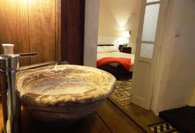 مسافرخانه La Solana, Alojamiento Y Alfarería