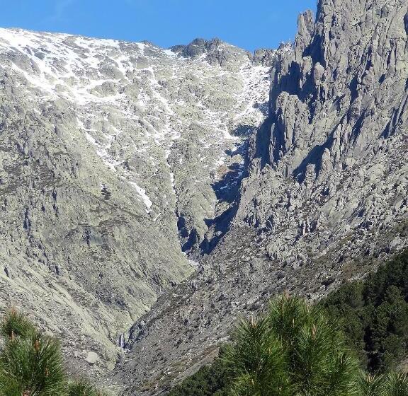 مسافرخانه La Solana, Alojamiento Y Alfarería