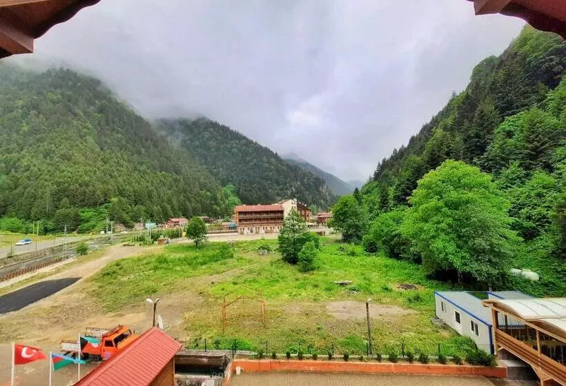 ホテル Akpinar