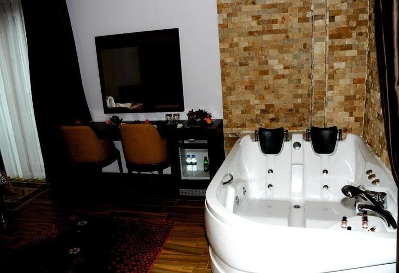 בית מלון כפרי Hill River