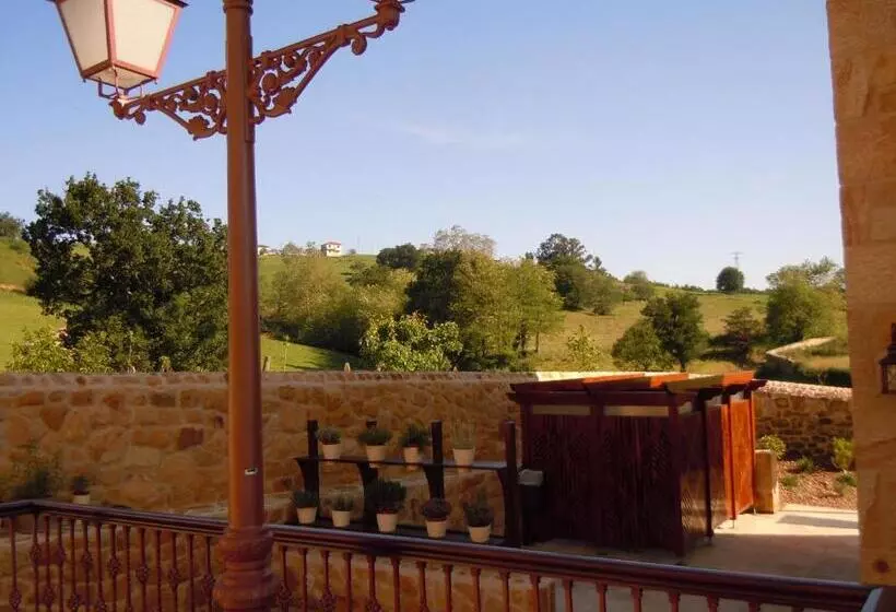 Hotelli Posada La Torre De Los Isla & Spa