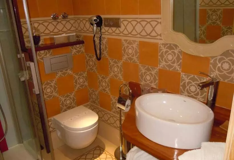 Hotelli Posada La Torre De Los Isla & Spa