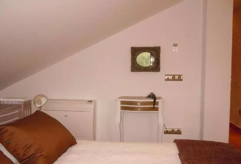 Hotelli Posada La Torre De Los Isla & Spa