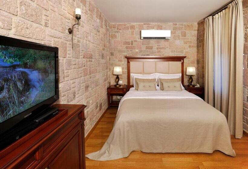 בית מלון כפרי Yundantik Cunda Konaklari