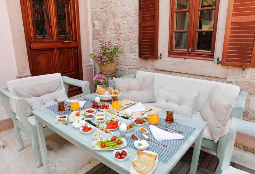 בית מלון כפרי Yundantik Cunda Konaklari