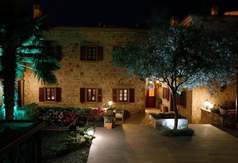 בית מלון כפרי Yundantik Cunda Konaklari