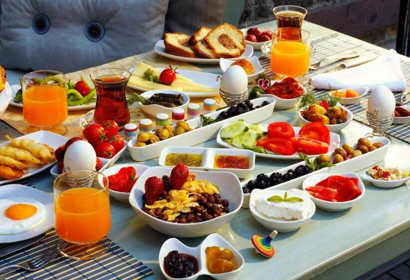 בית מלון כפרי Yundantik Cunda Konaklari