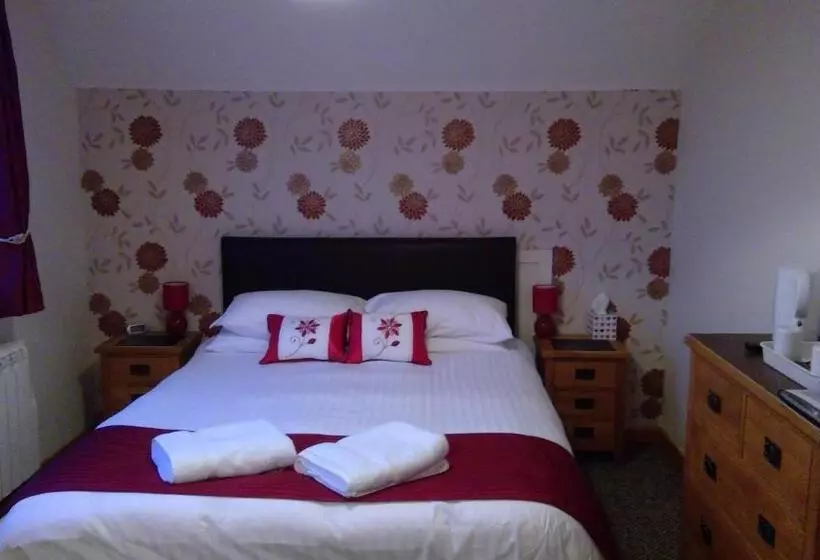 Trevarrian Lodge