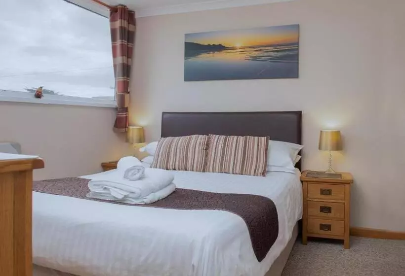 Trevarrian Lodge