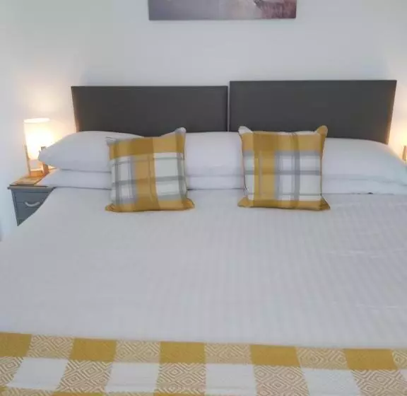 Trevarrian Lodge
