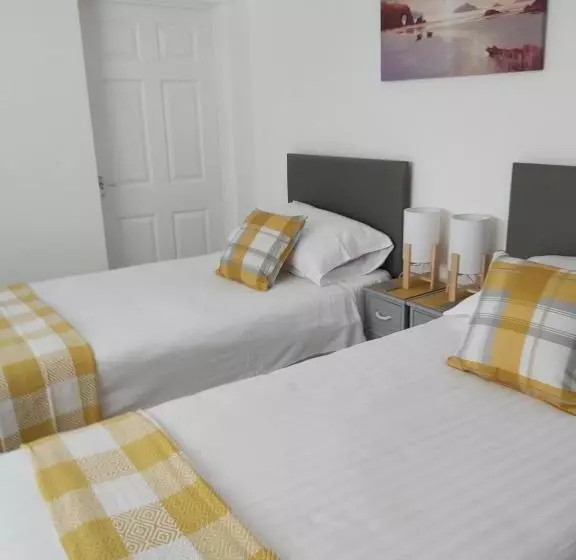 Trevarrian Lodge