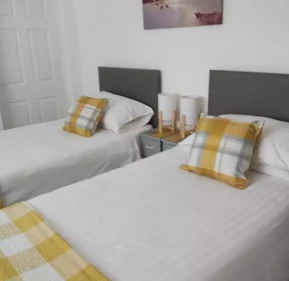 Trevarrian Lodge