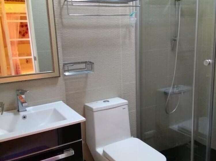 تختخواب و صبحانه Dancedoll House