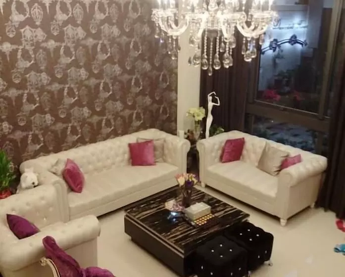 تختخواب و صبحانه Dancedoll House