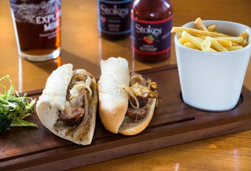 Hostal Keswick Lake Road Apartments