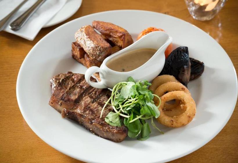 Hostal Keswick Lake Road Apartments