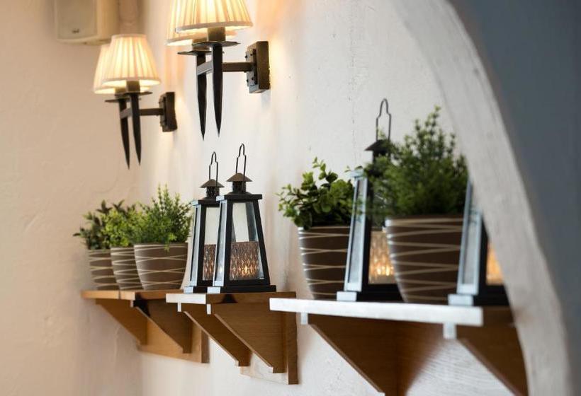 Hostal Keswick Lake Road Apartments