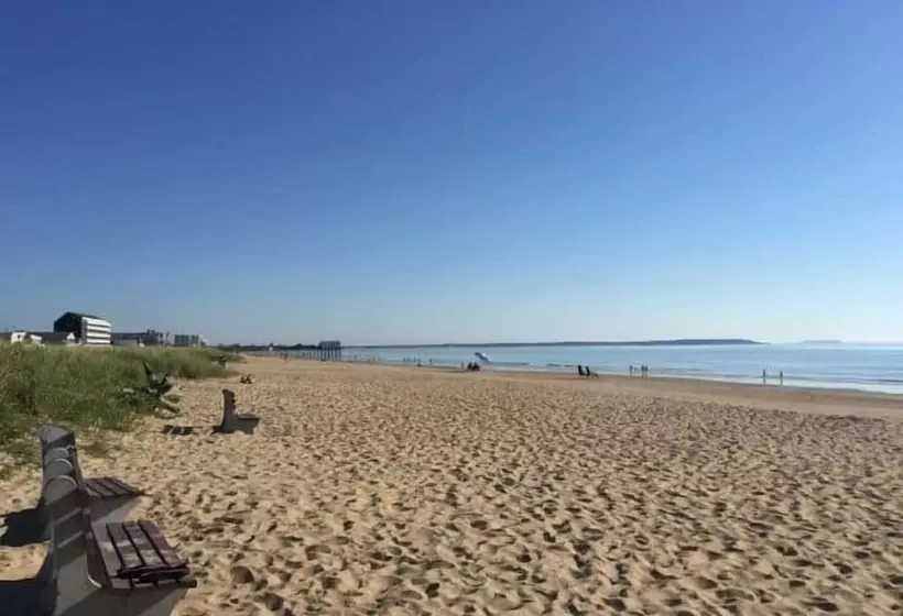 Hostelli The Orchard House & Cafe