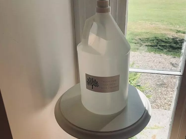 Hostelli The Orchard House & Cafe