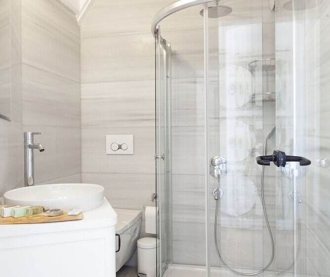 בית מלון כפרי Cunda Pur Beyaz