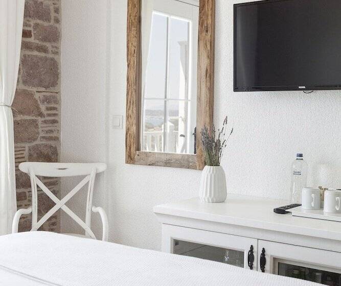 בית מלון כפרי Cunda Pur Beyaz