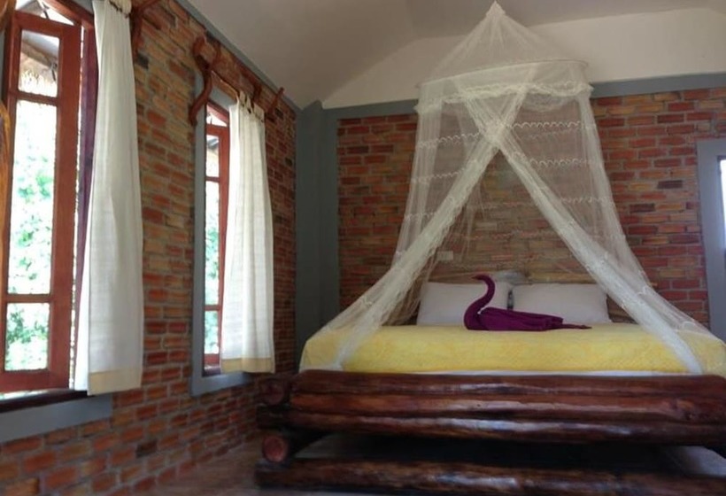 Hotel Golden Pearl Beach Resort