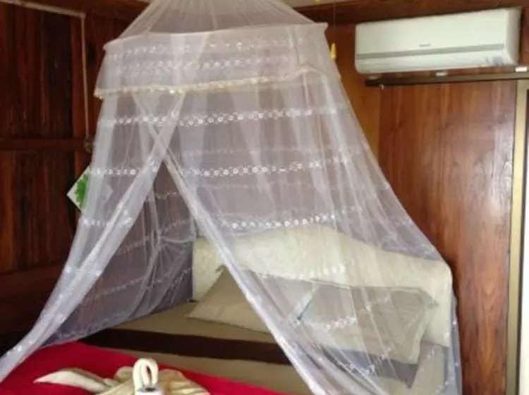 Hotelli Golden Pearl Beach Resort
