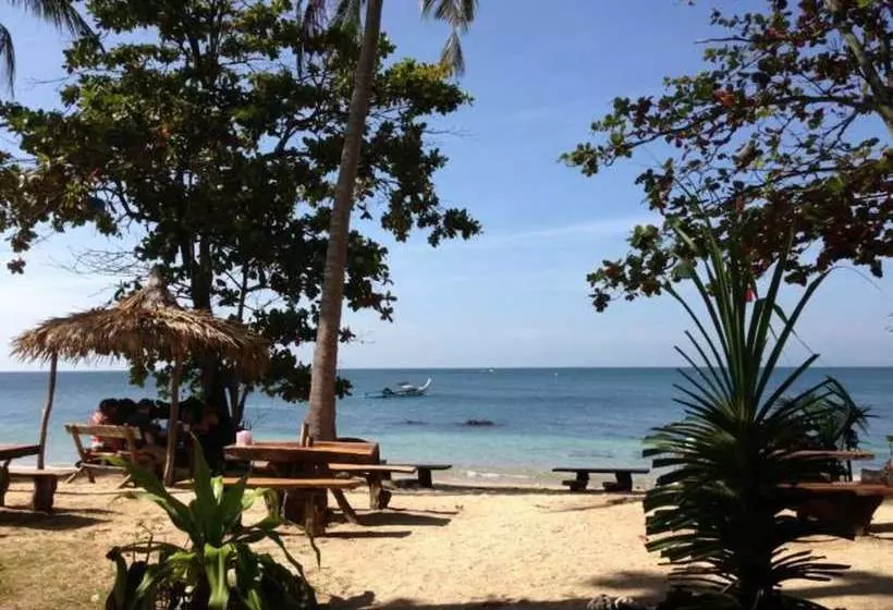 Hotelli Golden Pearl Beach Resort
