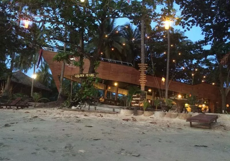 Hotelli Golden Pearl Beach Resort