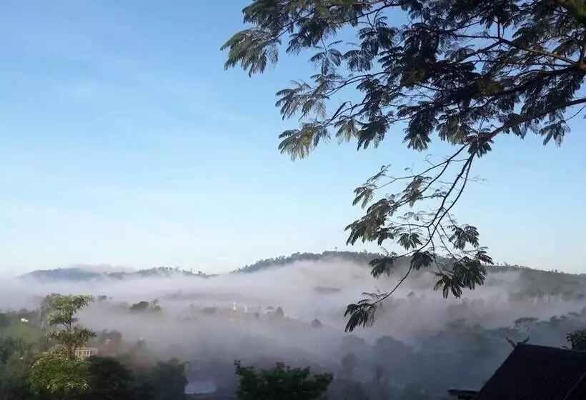 Hotelli Jit Dee Home Khao Kho