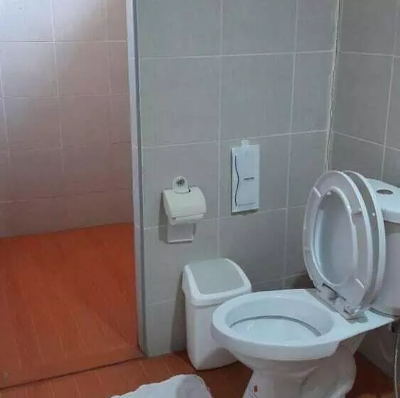 Hotelli Jit Dee Home Khao Kho