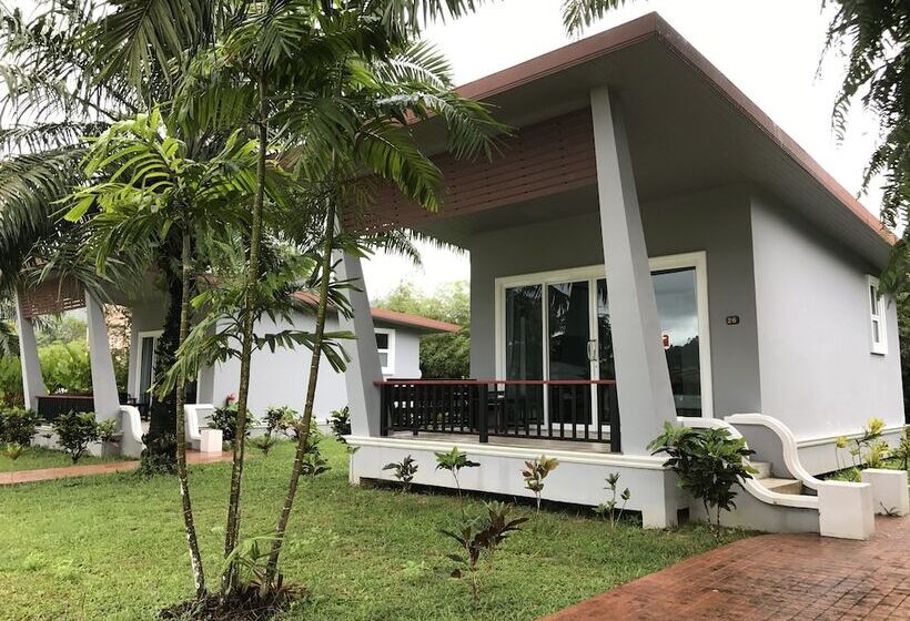 هتل Khaolak Mountain View