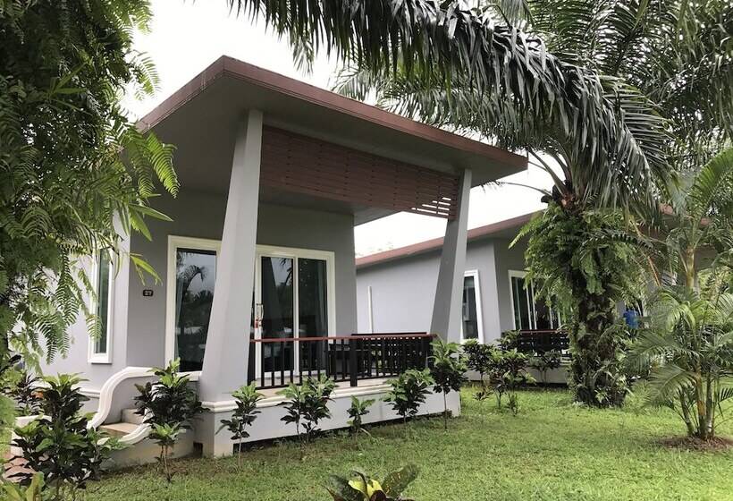 هتل Khaolak Mountain View