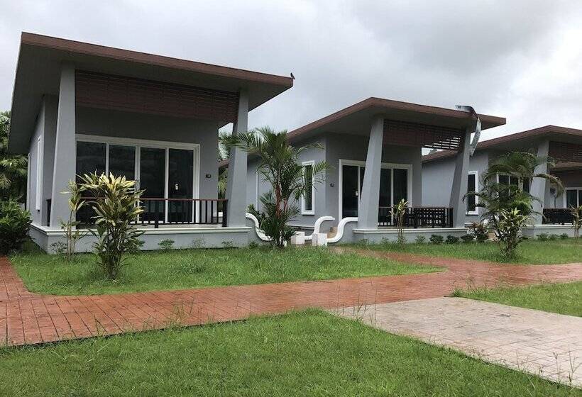 هتل Khaolak Mountain View