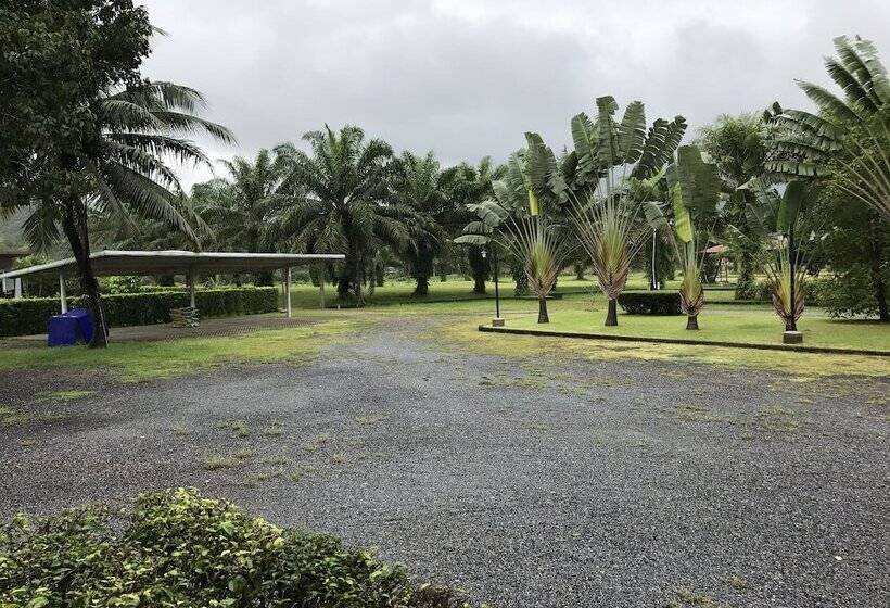 هتل Khaolak Mountain View