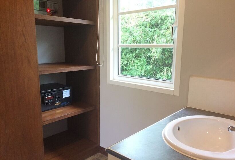 هتل Khaolak Mountain View