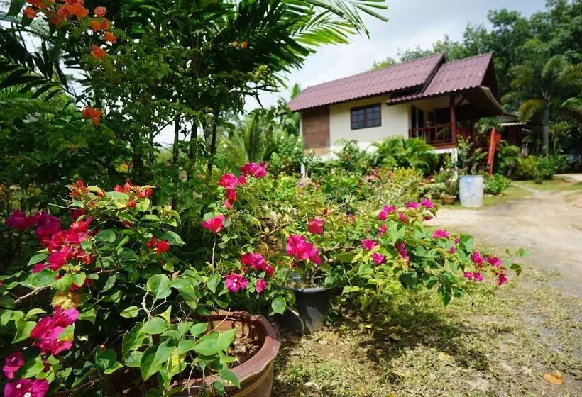 ホテル Mookdamun Bungalows