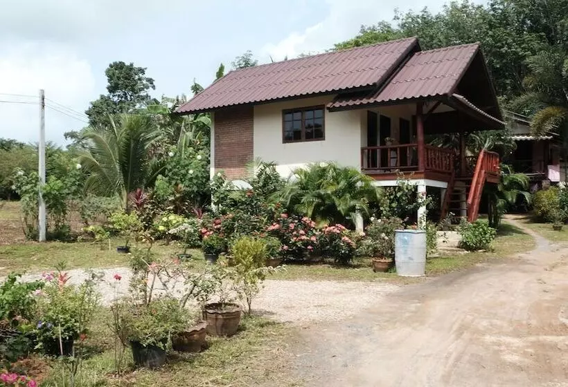 ホテル Mookdamun Bungalows