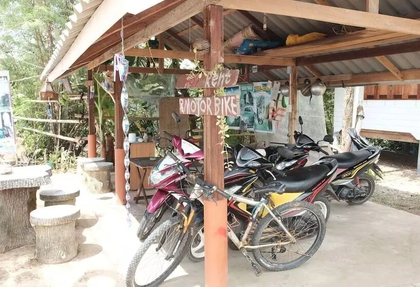 ホテル Mookdamun Bungalows