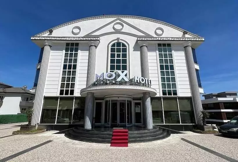 Hotelli Mox