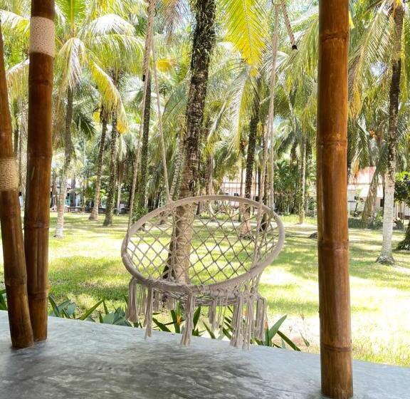 ホテル Pakmeng Resort