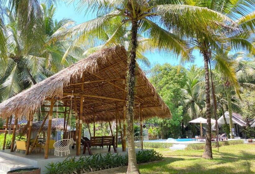 ホテル Pakmeng Resort