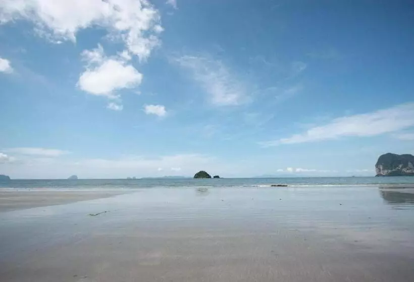 ホテル Pakmeng Resort