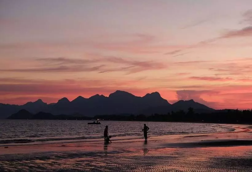 Hotelli Pranburi Delight Resort