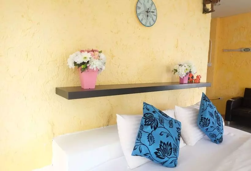 Hotelli Pranburi Delight Resort