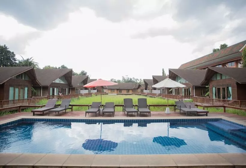 هتل Rice Farm Villa Suratthani
