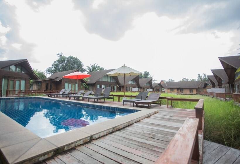 Отель Rice Farm Villa Suratthani