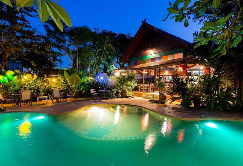 هتل Shanti Lodge Phuket
