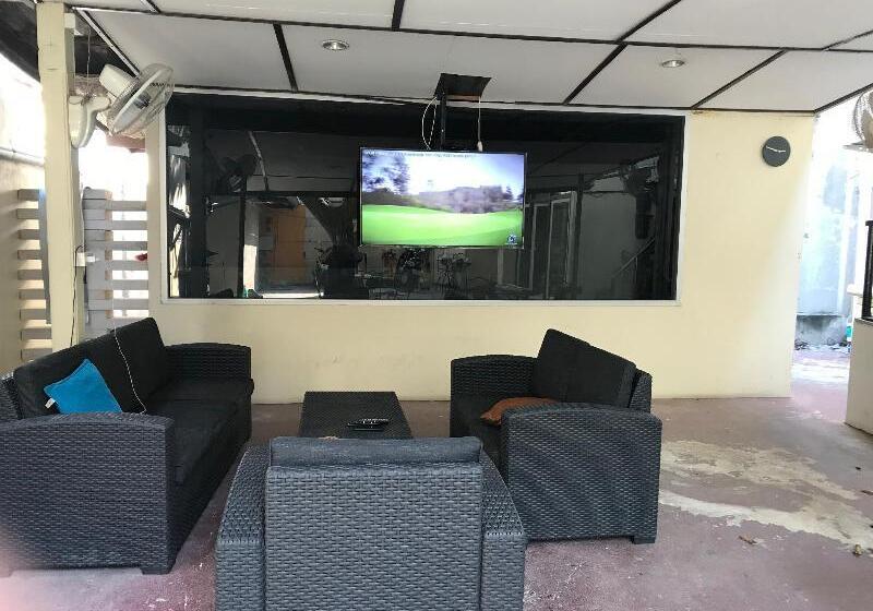 پانسیون Golf Sea City Guest House