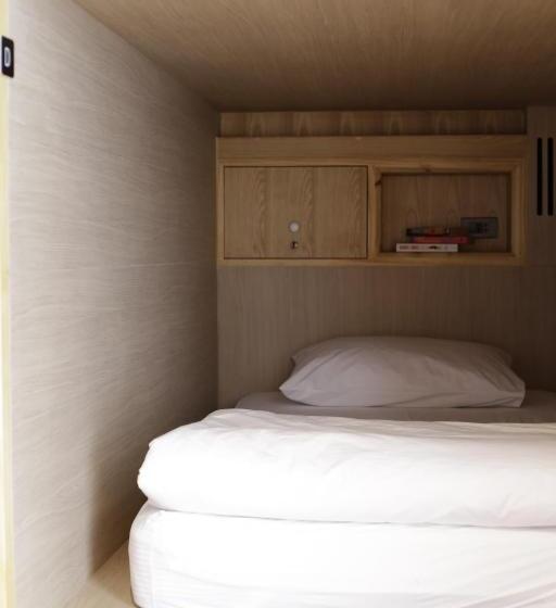 Borbaboom Phuket Poshtel & Hostel